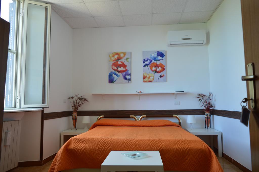 Albergo Ollolai Civitavecchia Dış mekan fotoğraf