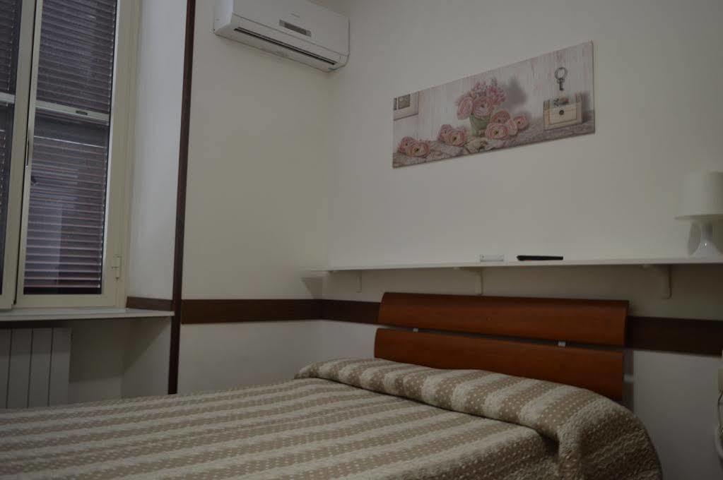 Albergo Ollolai Civitavecchia Dış mekan fotoğraf