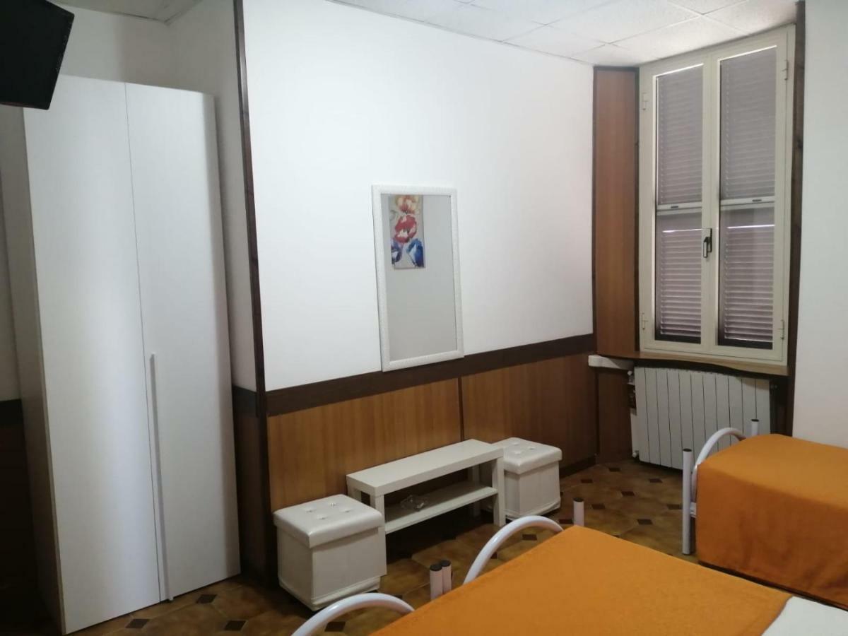 Albergo Ollolai Civitavecchia Dış mekan fotoğraf